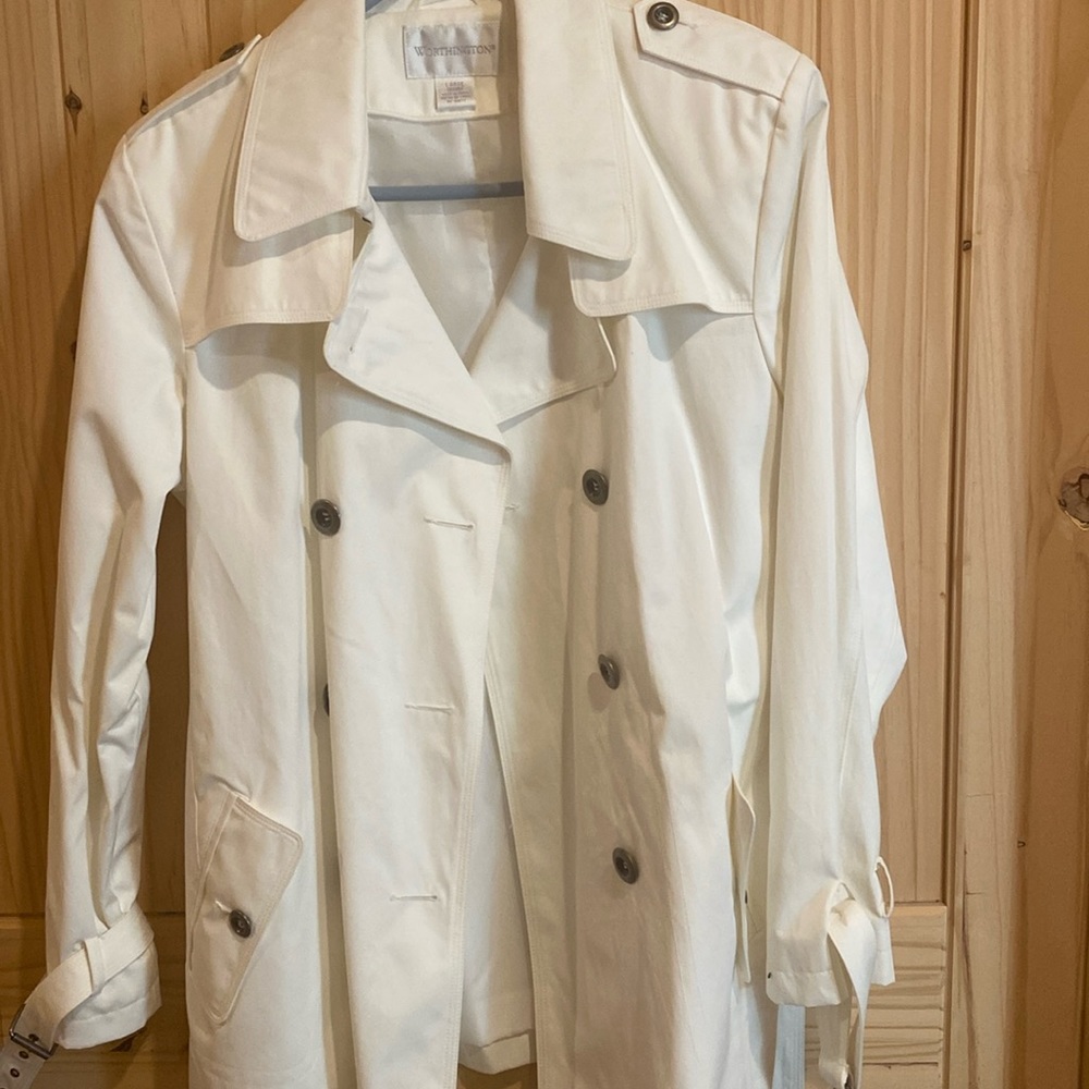 Worthington white double button jacket